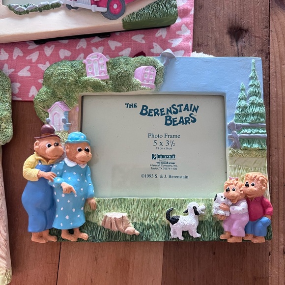 Berenstein Bears Picture Frames - Picture 2 of 4